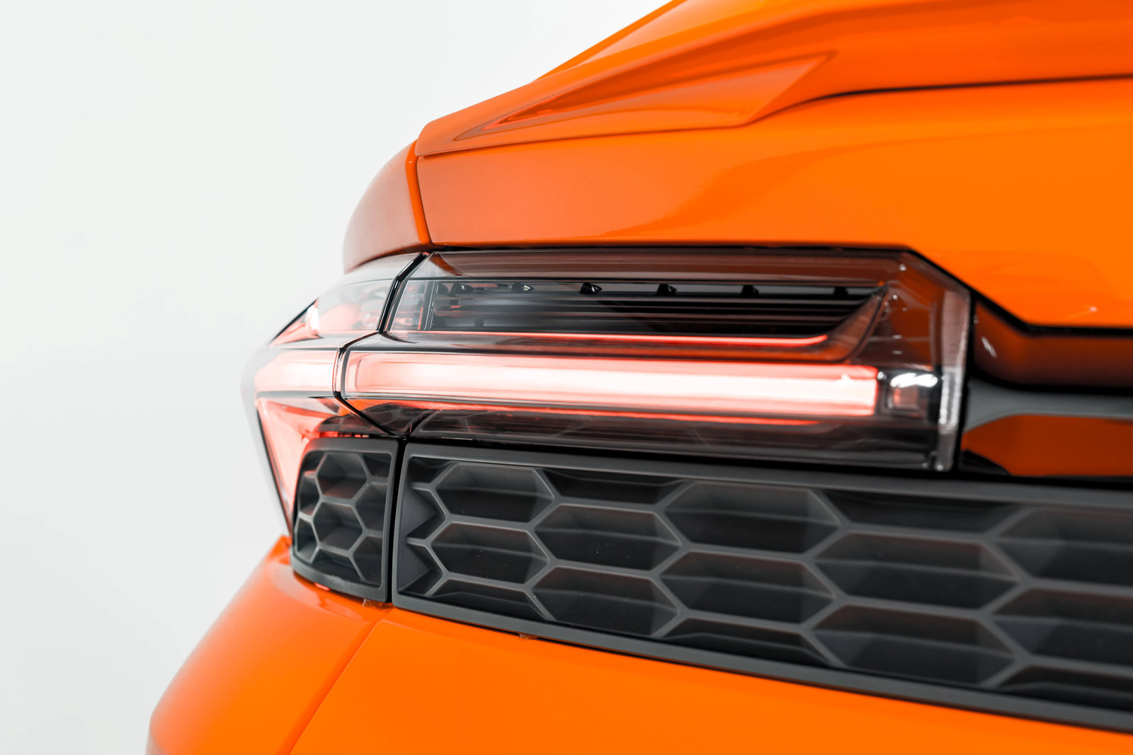 Used 2025 Lamborghini Urus S AWD/4WD image 60