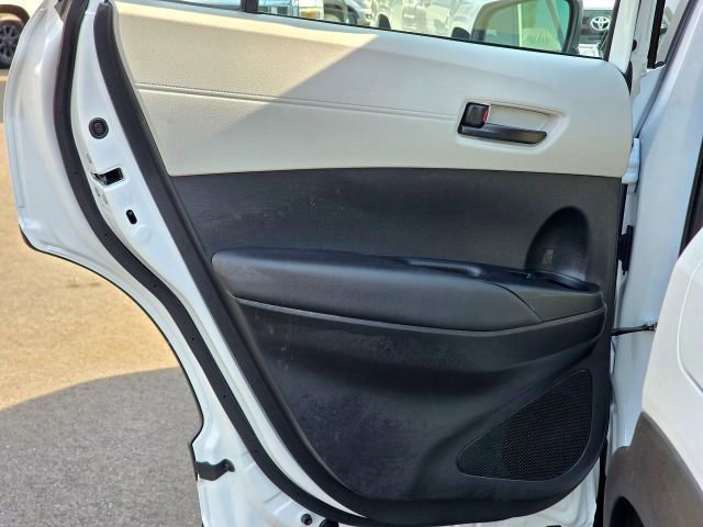 Used 2023 Toyota Corolla Cross L AWD/4WD image 32