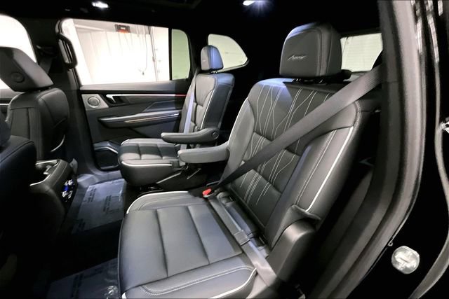 Used 2025 Buick Enclave Avenir w/ Trailering Package, 5000 lbs. image 24