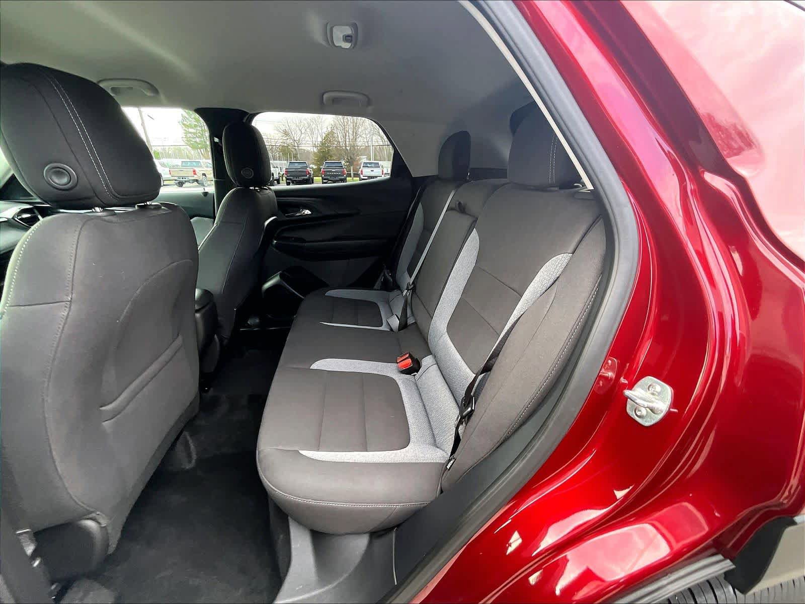 Used 2025 Chevrolet TrailBlazer LT w/ Convenience Package AWD/4WD image 21