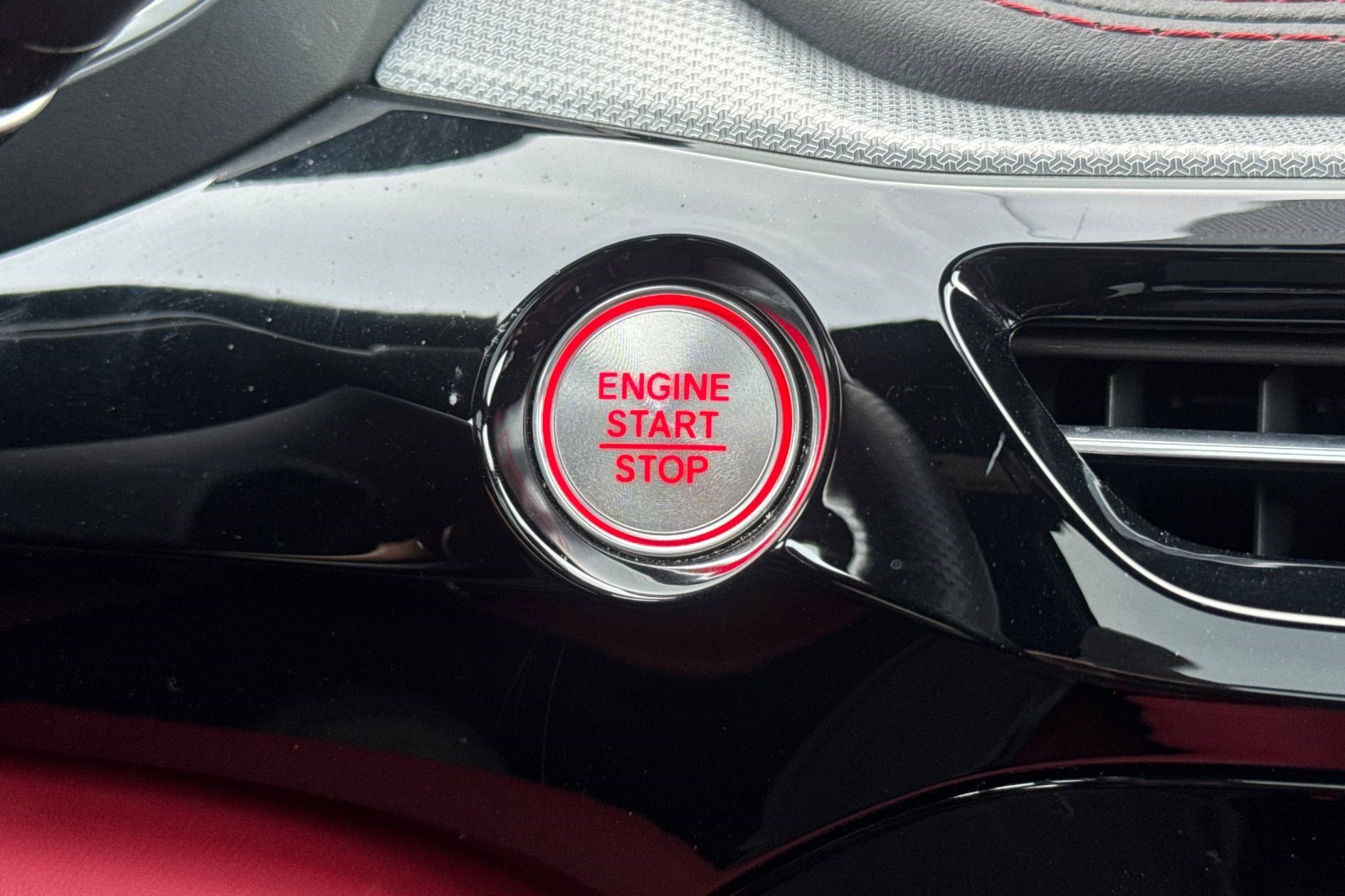 Used 2023 Acura MDX A-Spec image 35