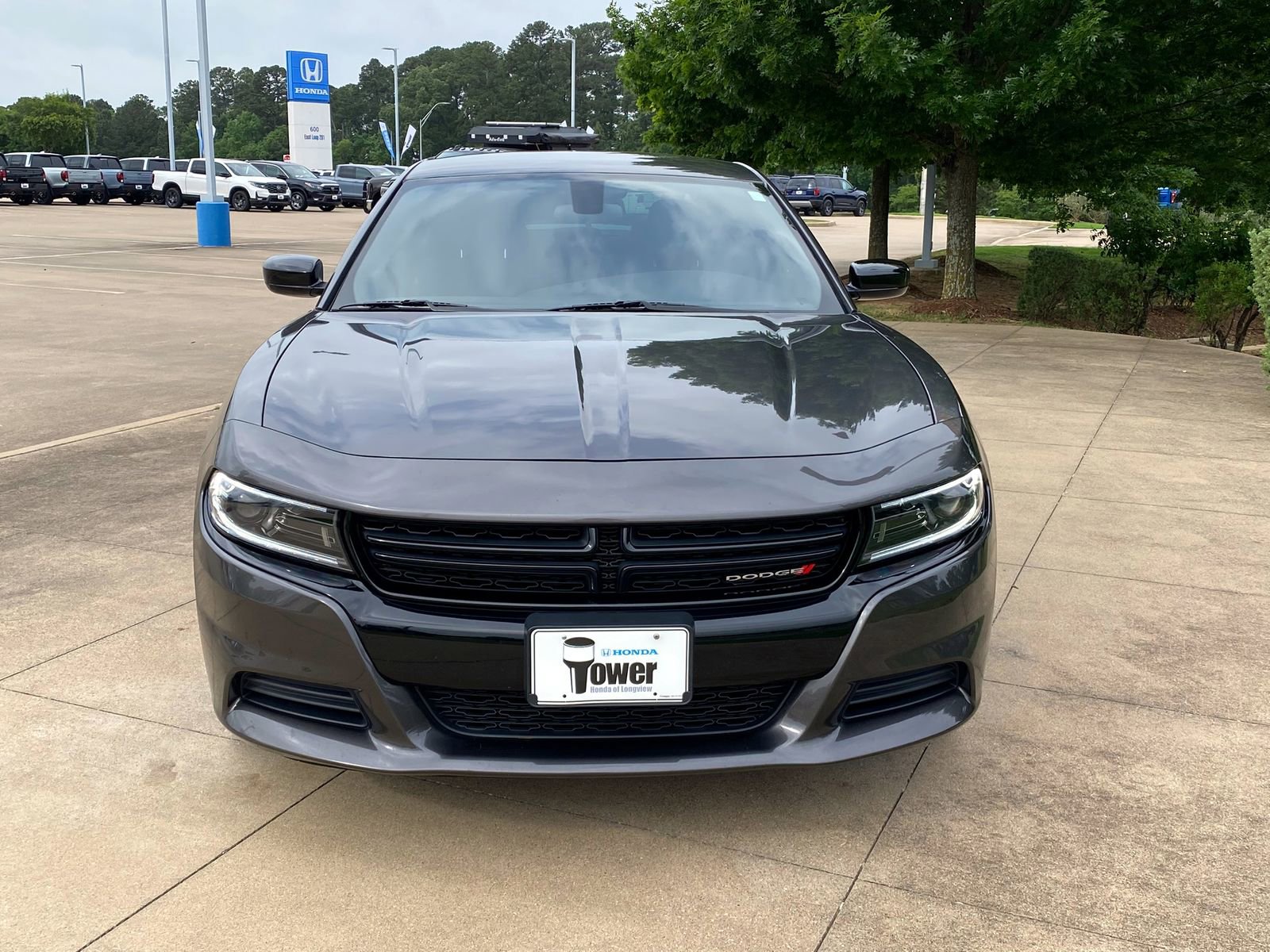 Used 2022 Dodge Charger SXT w/ Blacktop Package RWD image 2