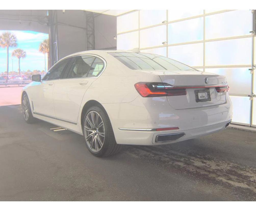 Used 2020 BMW 740i w/ Luxury Rear Seating Package RWD image 7