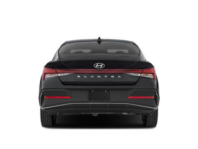 Used 2026 Hyundai Elantra SE FWD image 8