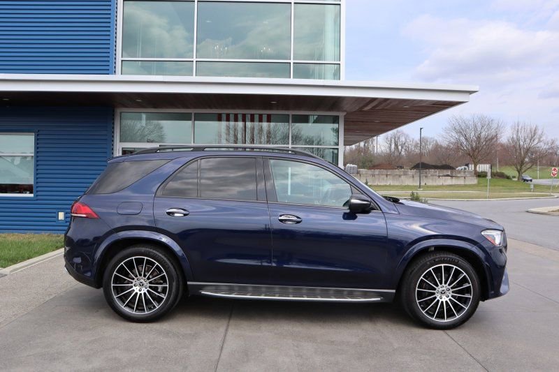 Used 2020 Mercedes-Benz GLE 350 4MATIC image 2