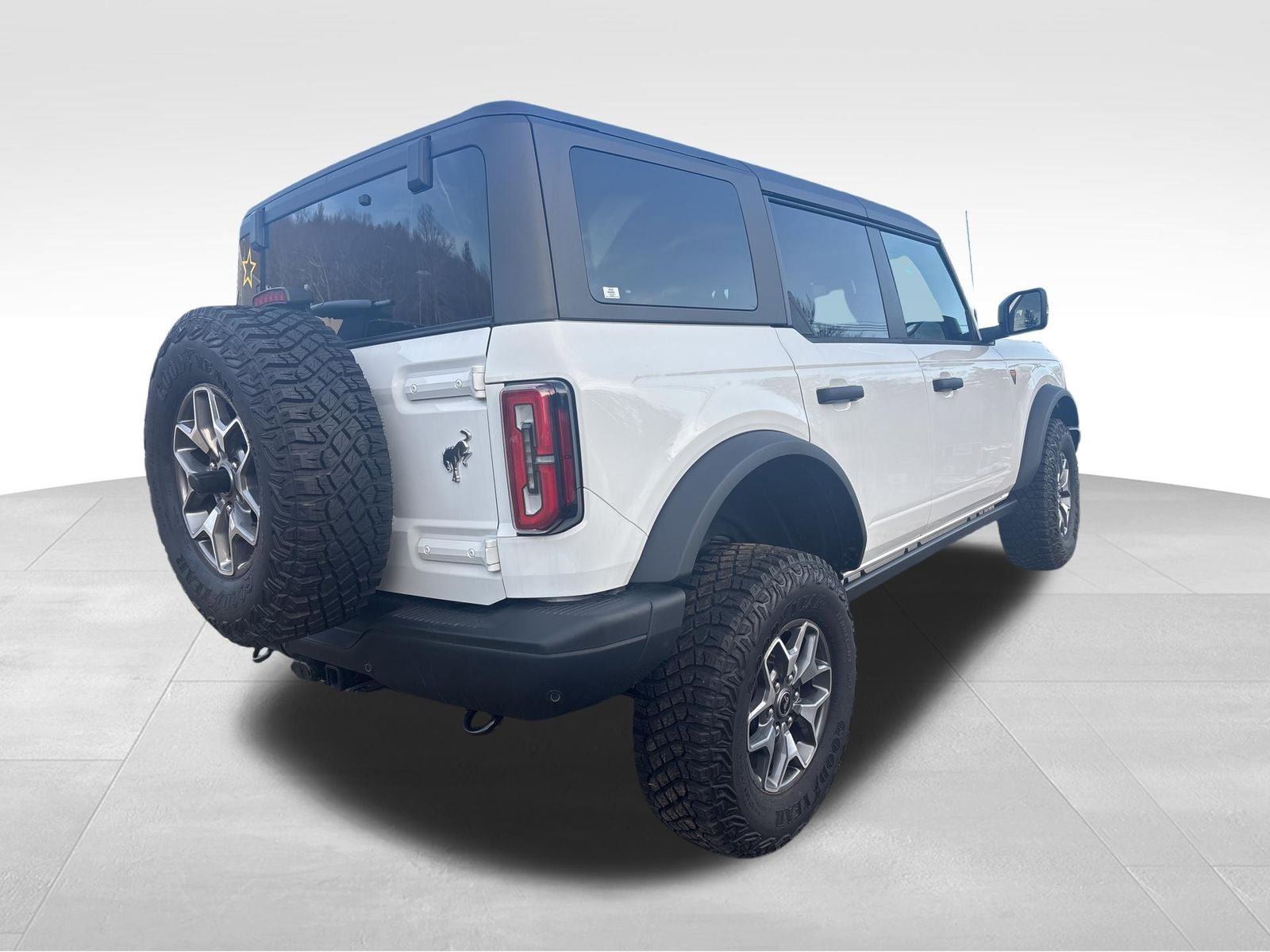 New 2025 Ford Bronco Badlands image 6