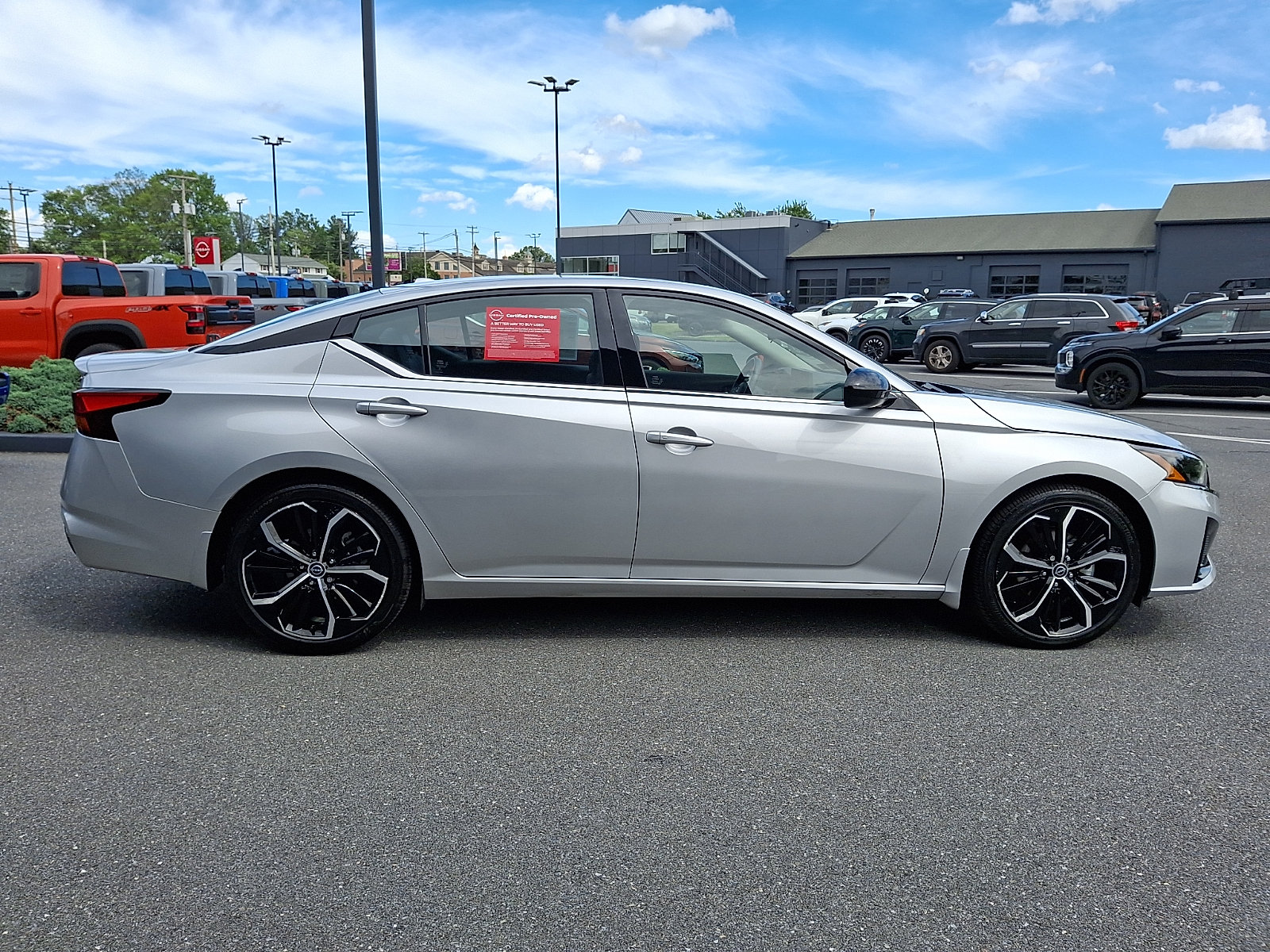 Certified 2023 Nissan Altima 2.5 SR w/ SR Premium Package FWD image 9