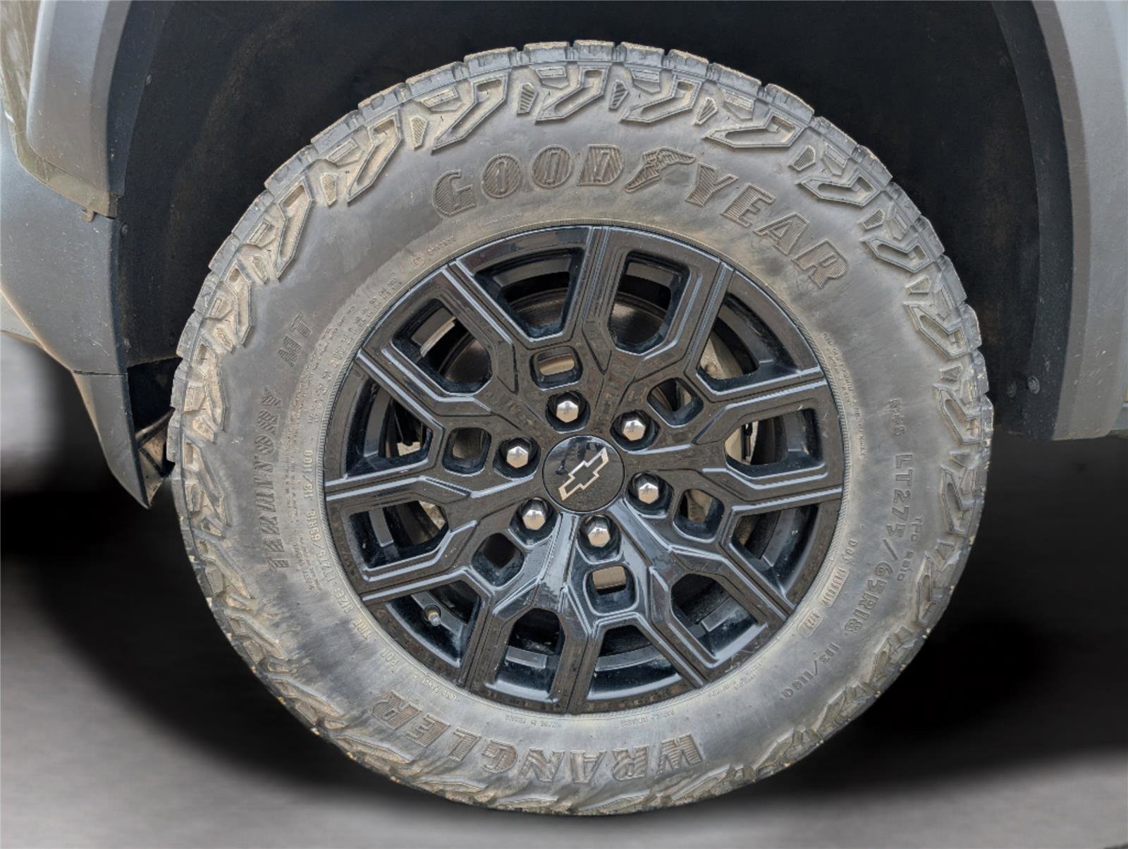 Used 2024 Chevrolet Colorado Trail Boss w/ Advanced Trailering Package image 9