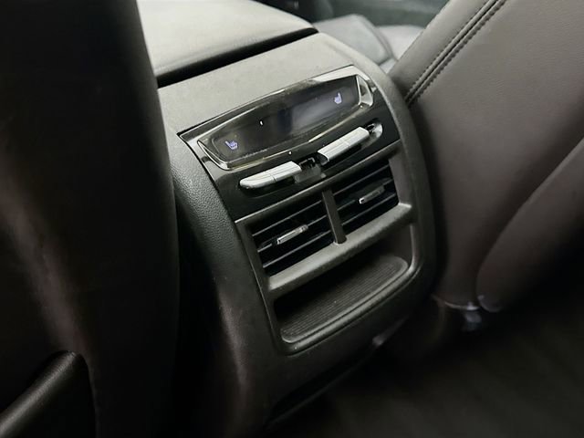 Used 2019 Cadillac XT5 Premium Luxury image 29