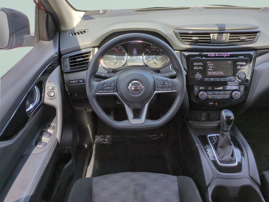 Certified 2018 Nissan Rogue Sport SV image 15