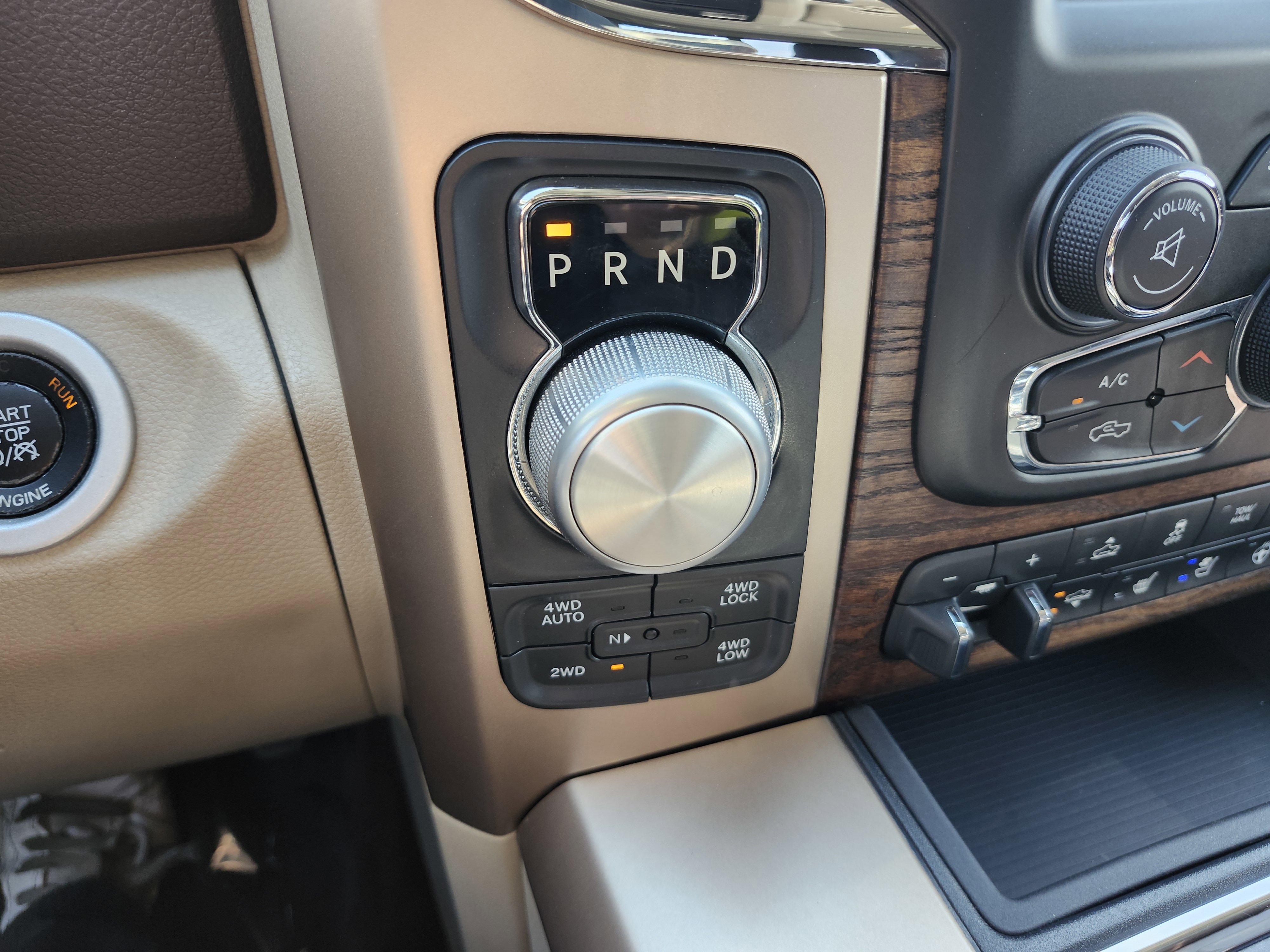 Used 2016 RAM 1500 Laramie Longhorn w/ Convenience Group AWD/4WD image 33