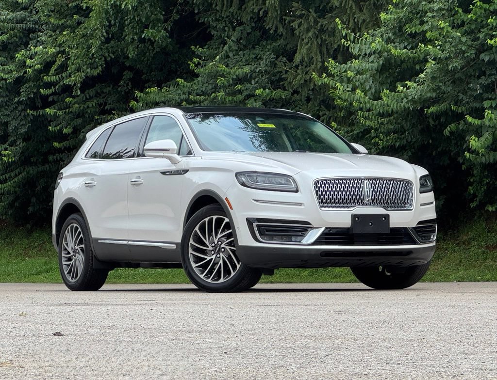 Used 2019 Lincoln Nautilus Reserve AWD/4WD image 2