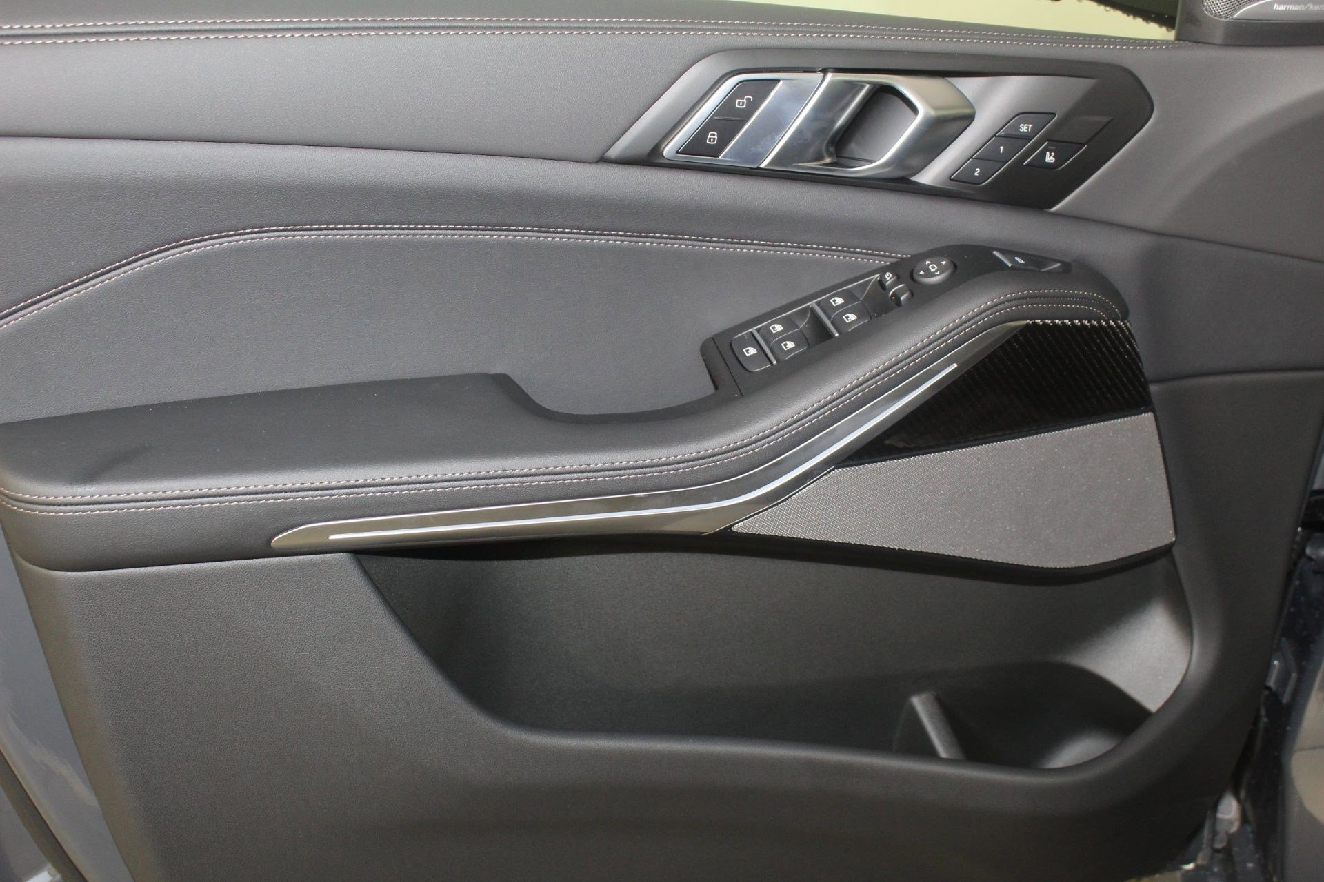 New 2026 BMW X5 M60i image 11