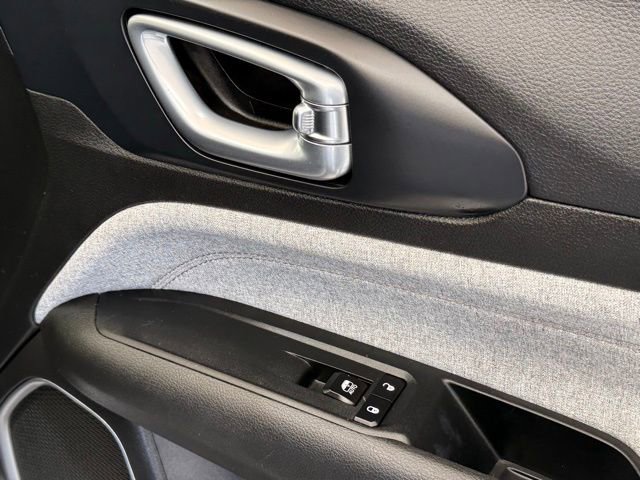 Used 2023 Jeep Compass Latitude w/ Sun and Sound Group image 23