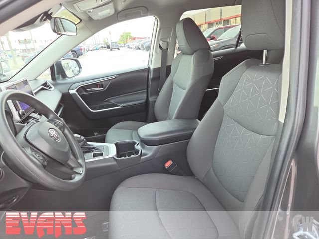 Used 2023 Toyota RAV4 XLE AWD/4WD image 20