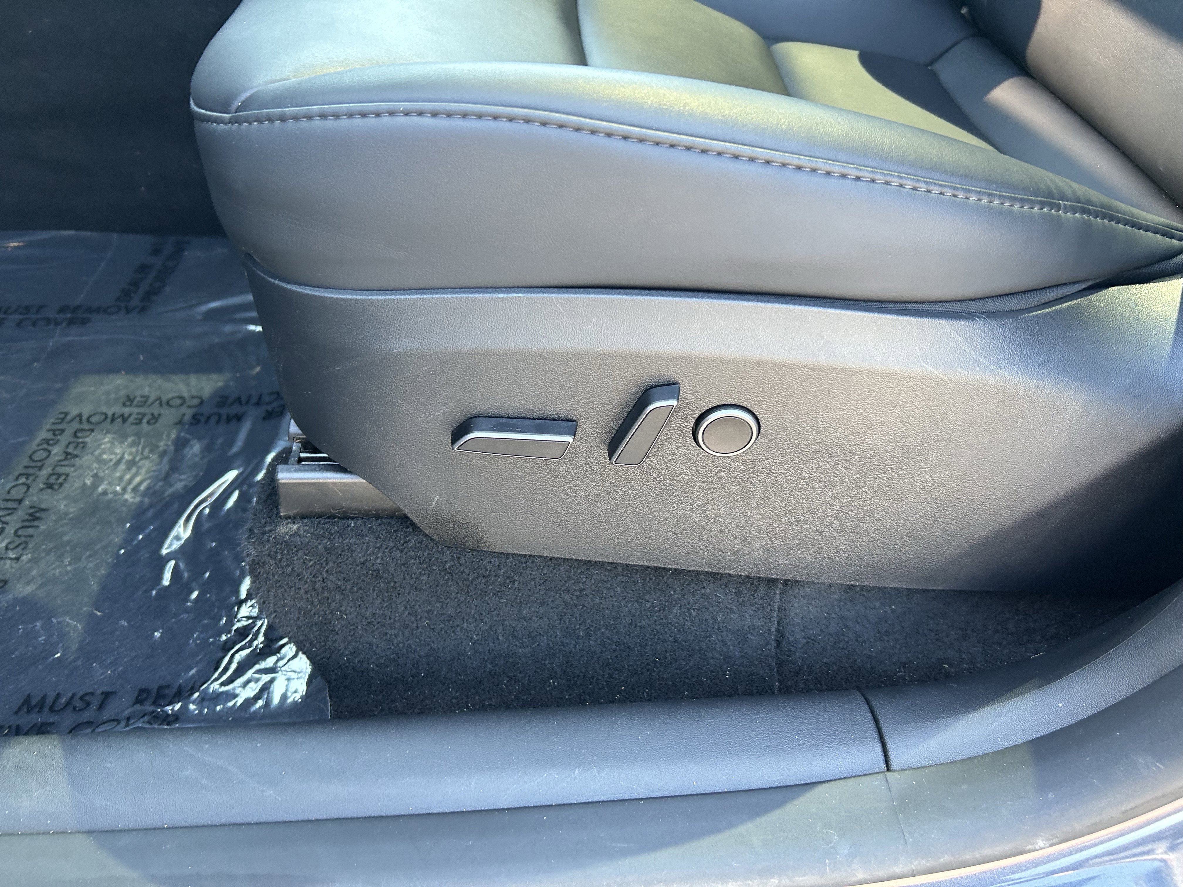 Used 2023 Tesla Model Y Performance image 18