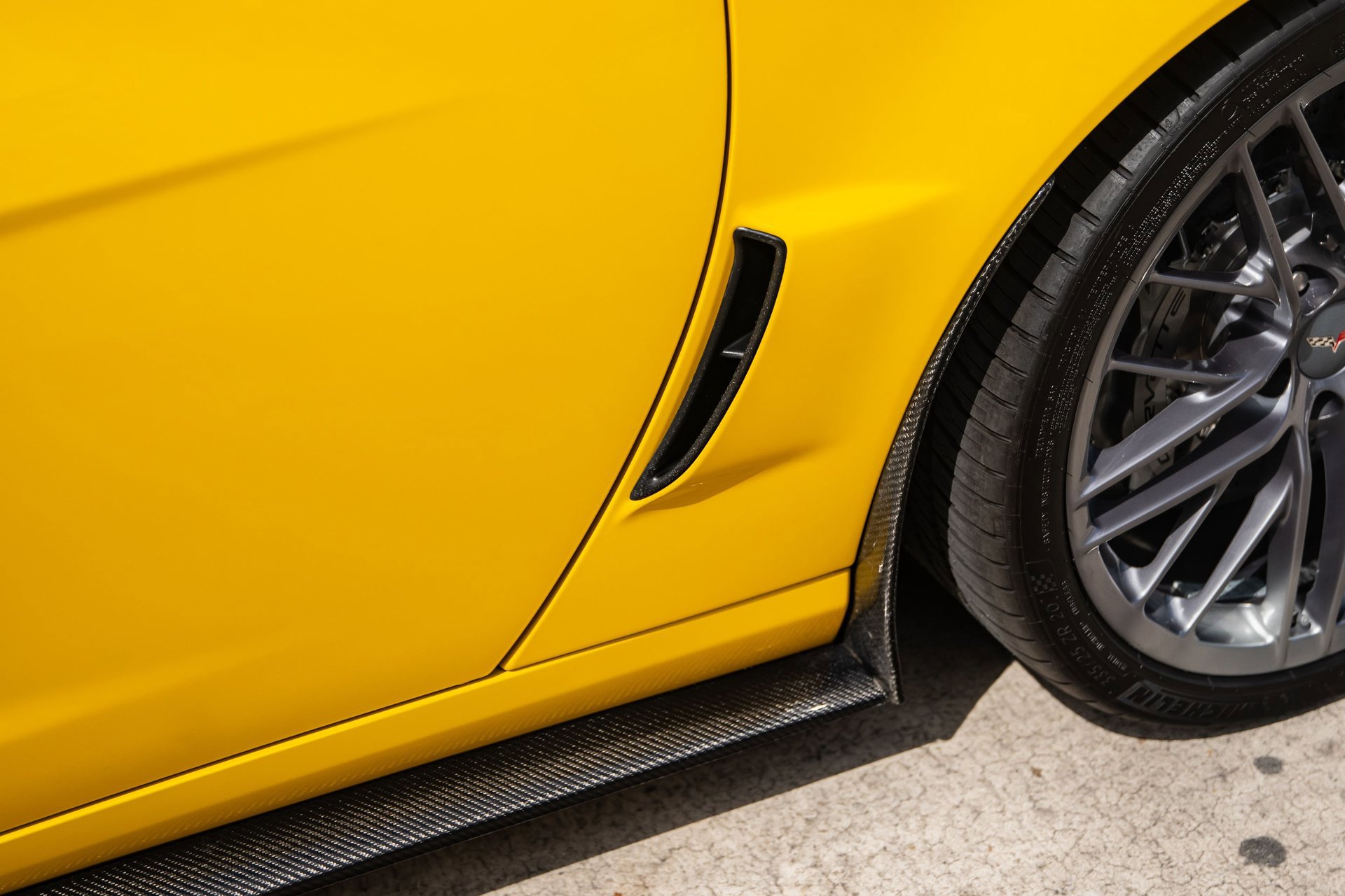 Used 2011 Chevrolet Corvette Z06 w/ Z07 Performance Package RWD image 25
