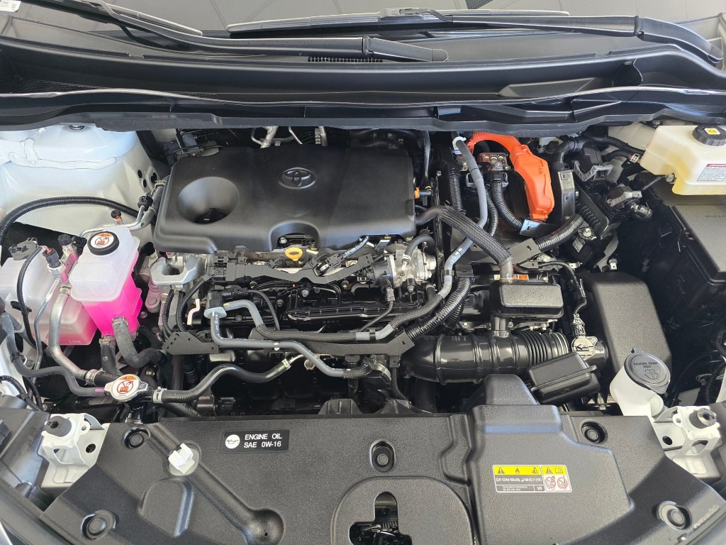 Used 2024 Toyota Sienna XSE AWD/4WD image 11