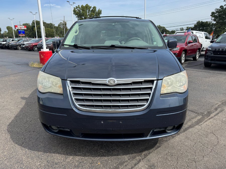 Used 2008 Chrysler Town & Country Touring FWD image 8