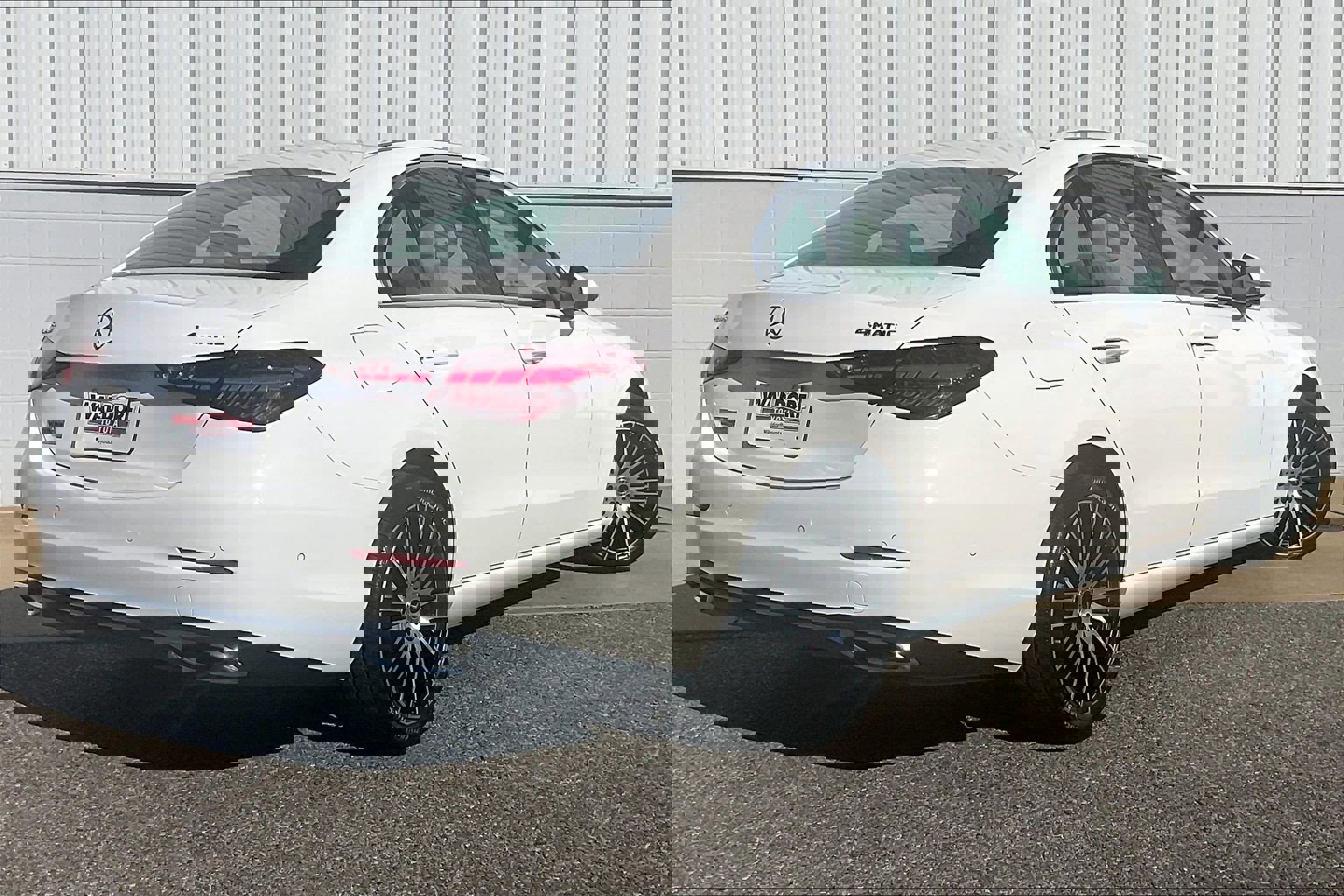 Used 2023 Mercedes-Benz C 300 4MATIC Sedan w/ Exclusive Trim Package image 17