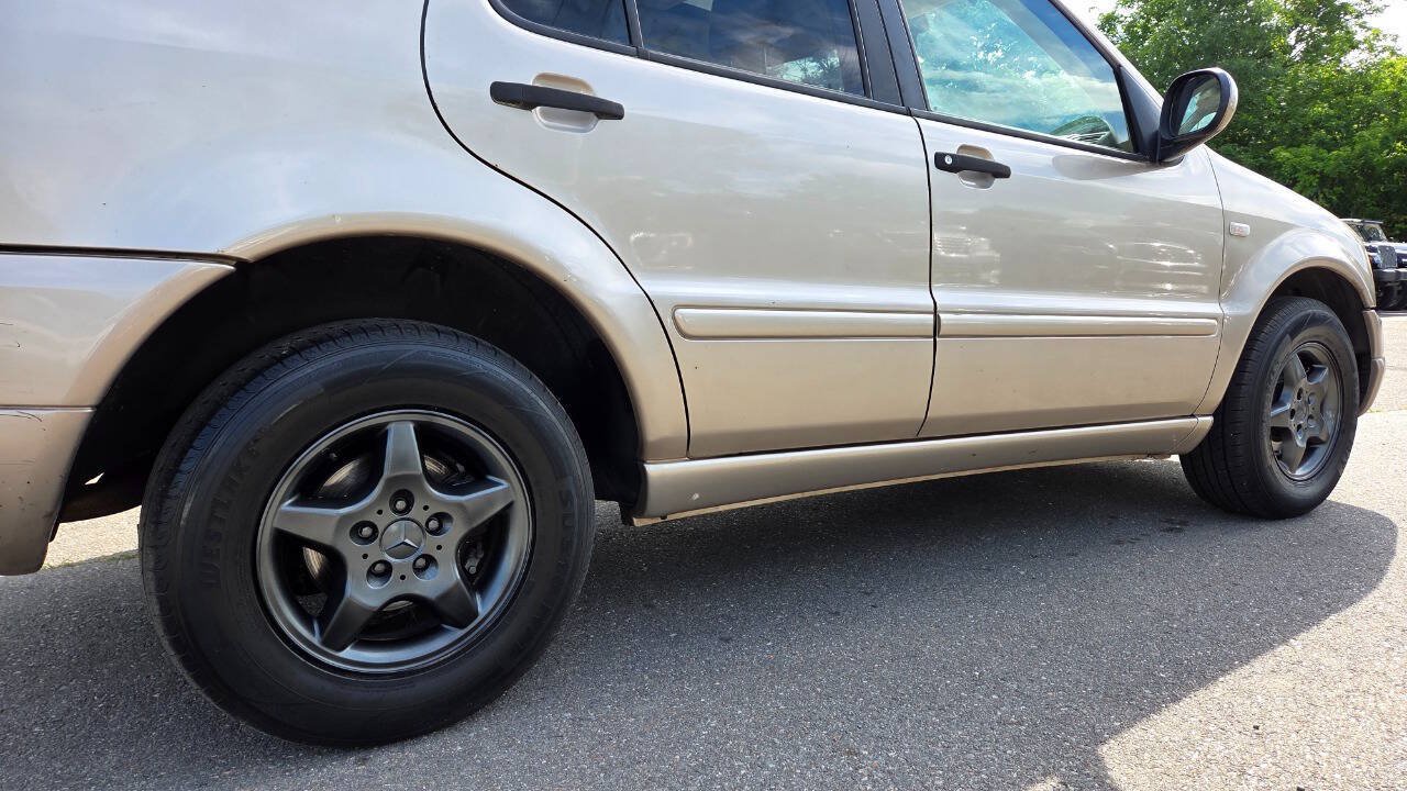 Used 2001 Mercedes-Benz ML 320 4MATIC image 14