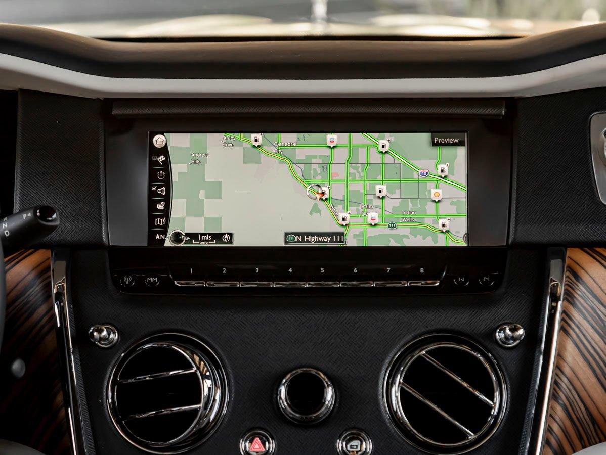 Certified 2019 Rolls-Royce Cullinan AWD/4WD image 21