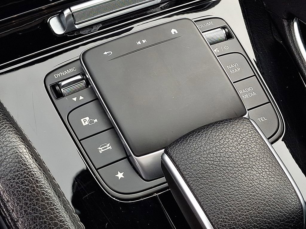 Used 2024 Mercedes-Benz GLE 450e 4MATIC image 26