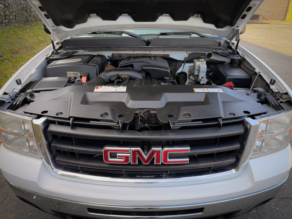 Used 2011 GMC Sierra 1500 4x4 Crew Cab Hybrid image 23