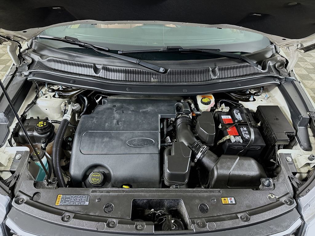 Used 2017 Ford Explorer XLT image 33