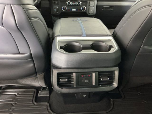 Certified 2025 Ford F450 Platinum w/ FX4 Off-Road Package image 30