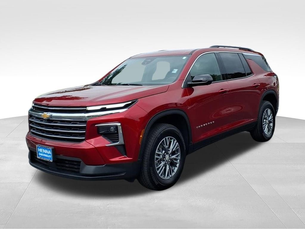 Used 2025 Chevrolet Traverse LT w/ Driver Confidence Package FWD image 13