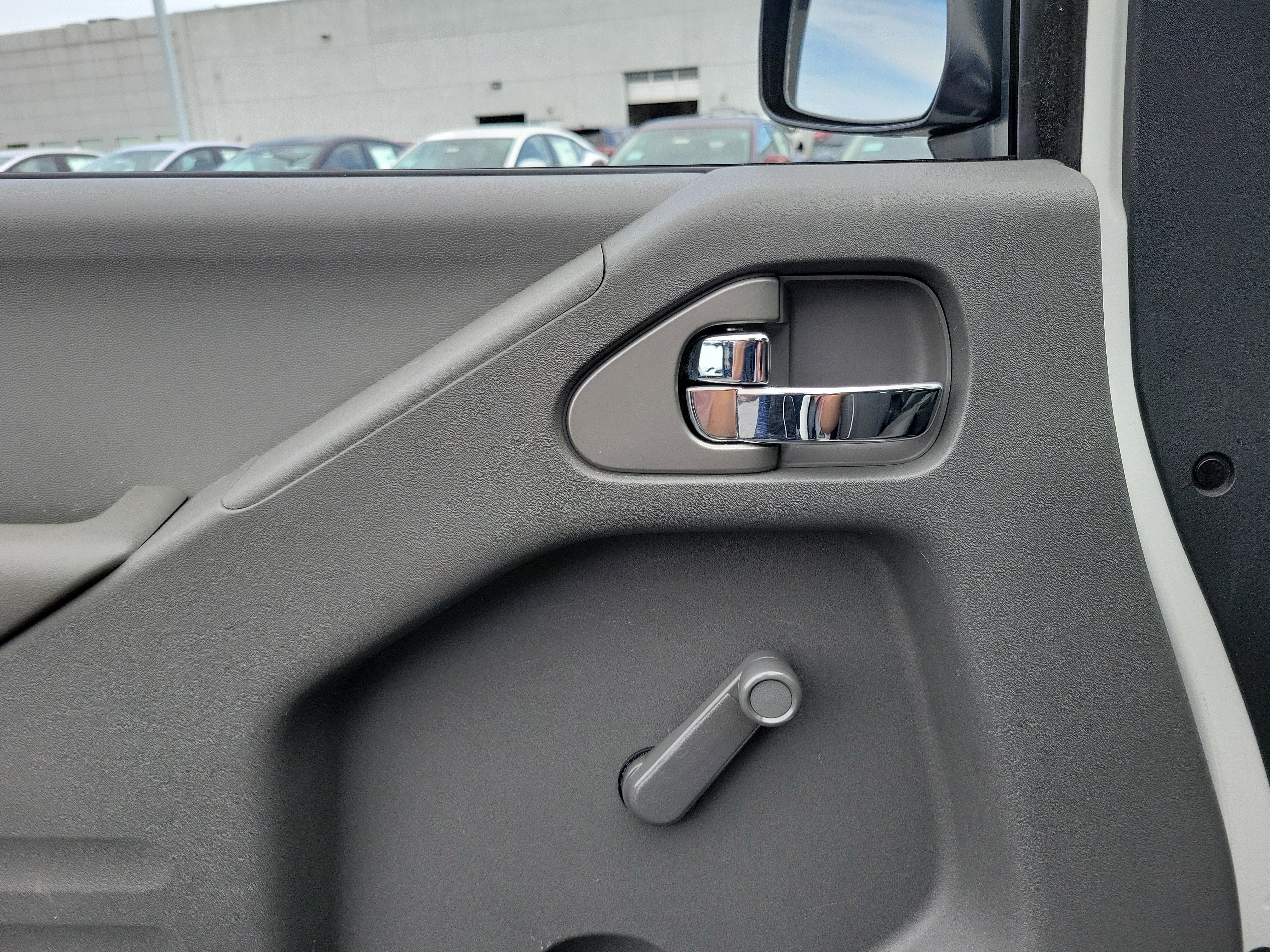 Certified 2019 Nissan Frontier S image 17