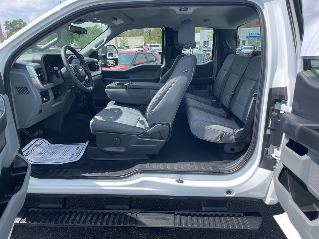 Used 2023 Ford F250 XL w/ STX Appearance Package AWD/4WD image 11