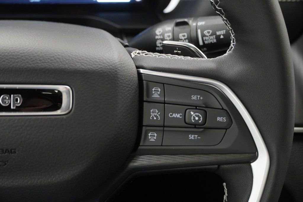 New 2026 Jeep Grand Cherokee Laredo image 27