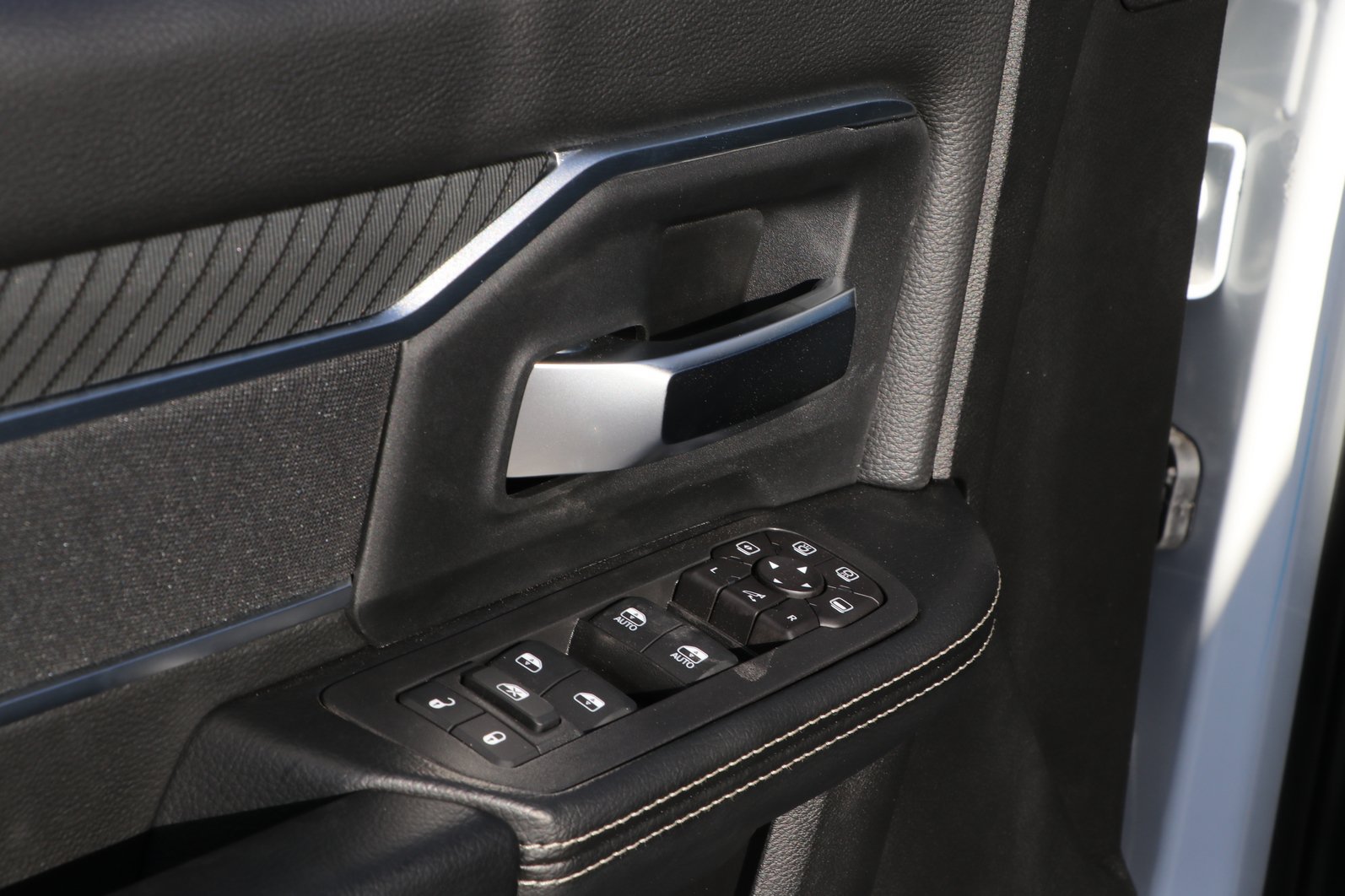 New 2026 RAM 2500 Big Horn AWD/4WD image 11