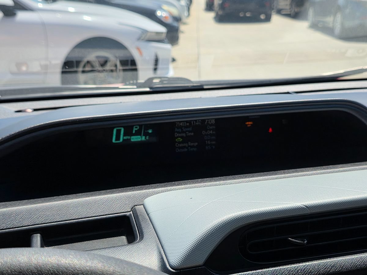 Used 2012 Toyota Prius C Two FWD image 31