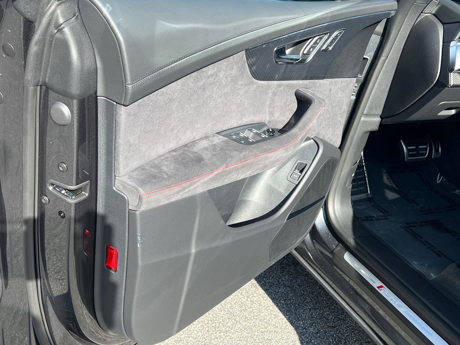 New 2025 Audi RS Q8 performance AWD/4WD image 10