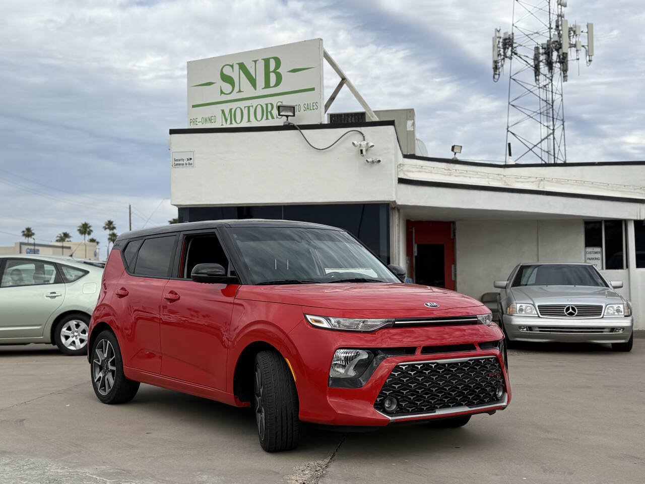 Used 2020 Kia Soul GT-Line FWD image 2