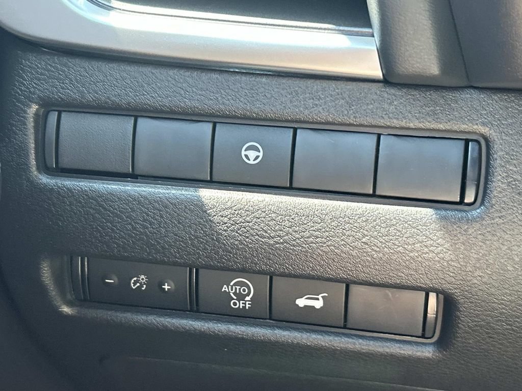 New 2026 Nissan Rogue Dark Armor AWD/4WD image 26
