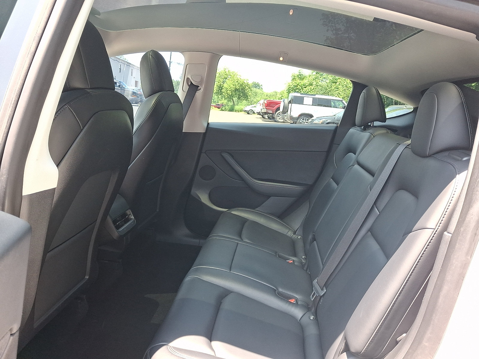 Used 2022 Tesla Model Y Performance AWD/4WD image 5