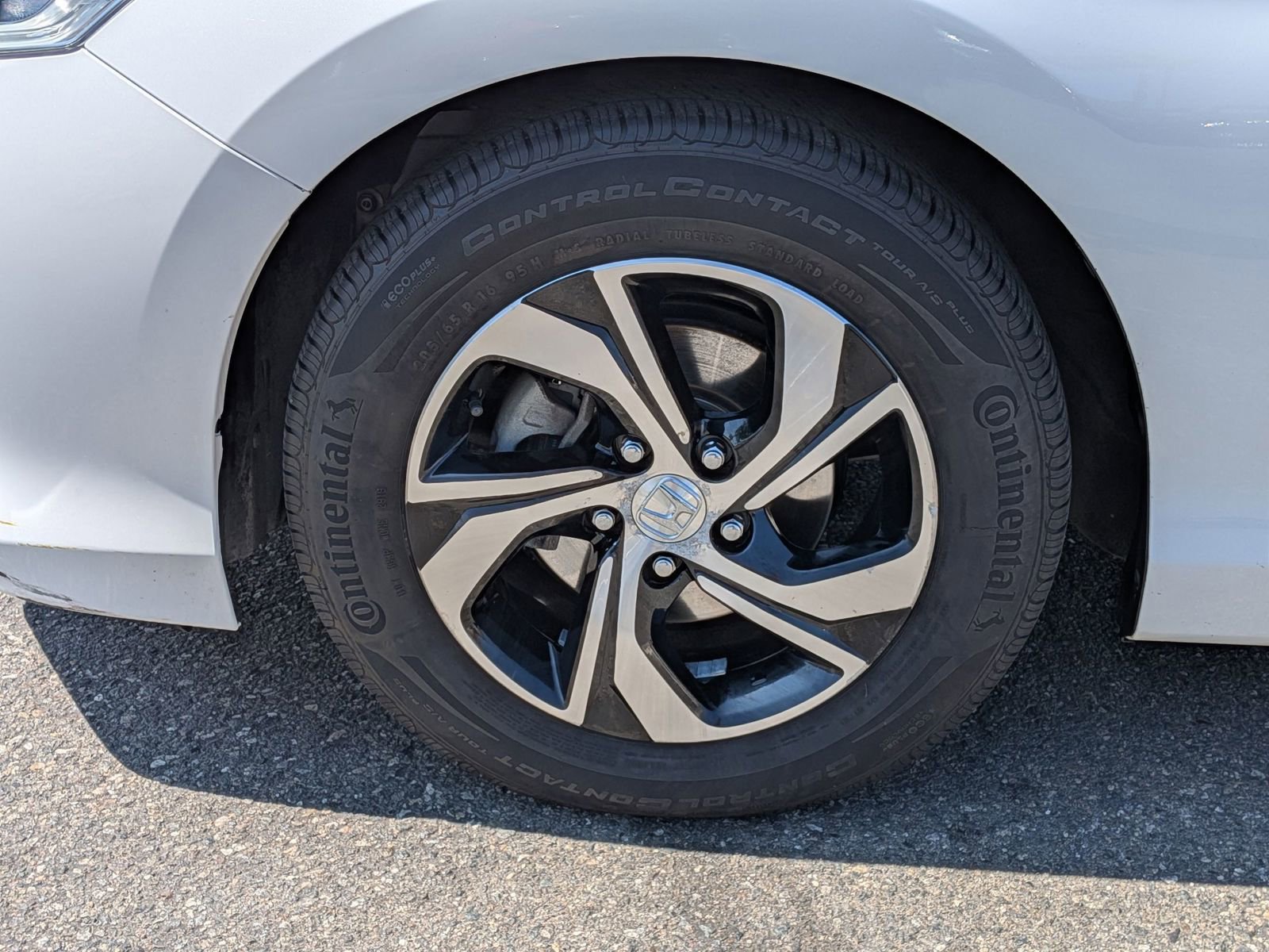 Used 2017 Honda Accord LX image 12