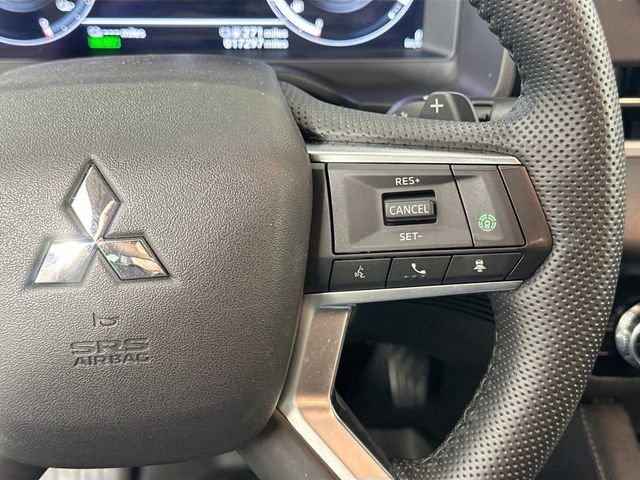 Used 2023 Mitsubishi Outlander SE AWD/4WD image 21