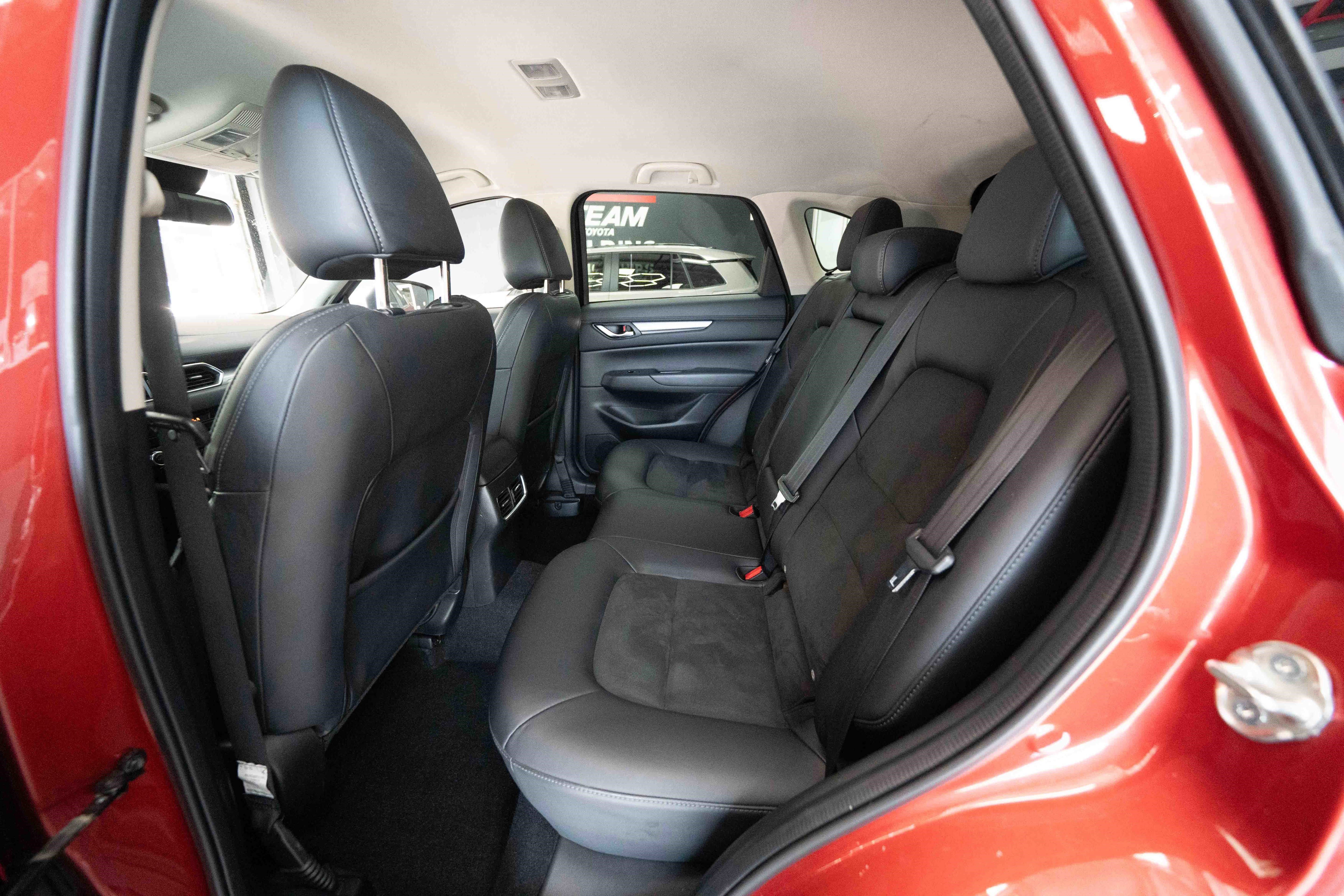 Used 2018 MAZDA CX-5 Touring image 23