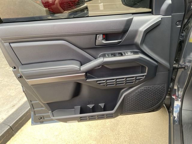 Used 2025 Toyota 4Runner SR5 image 13