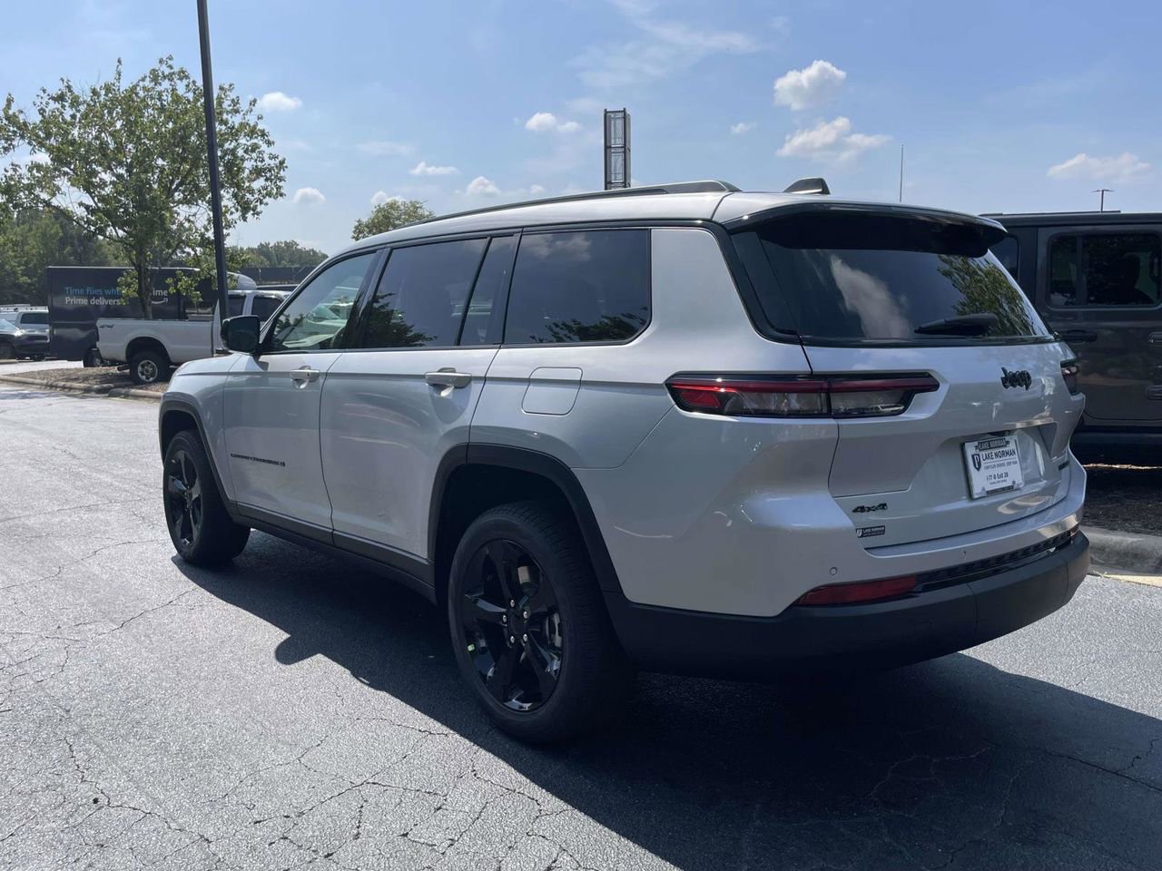 New 2025 Jeep Grand Cherokee L Limited w/ Luxury Tech Group II image 47