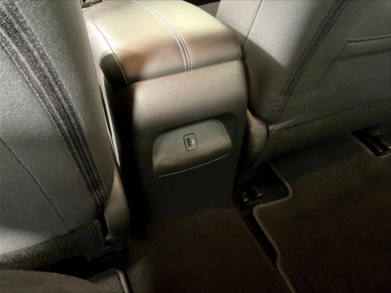Used 2024 Nissan Sentra SV FWD image 11