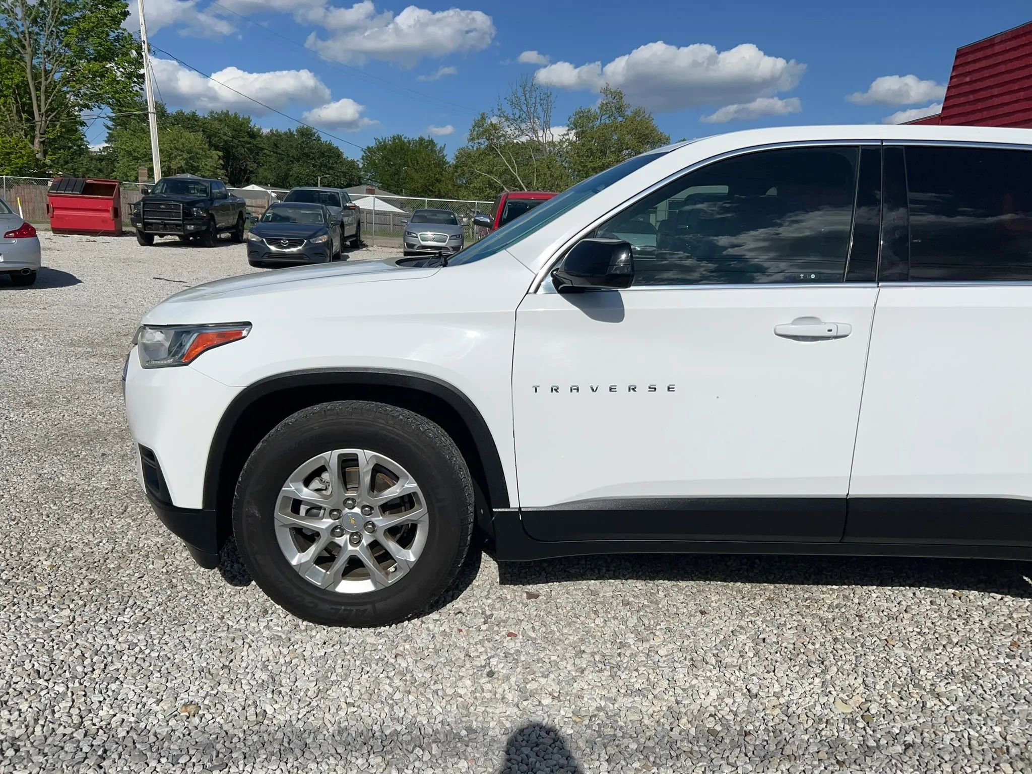 Used 2019 Chevrolet Traverse LS AWD/4WD image 4