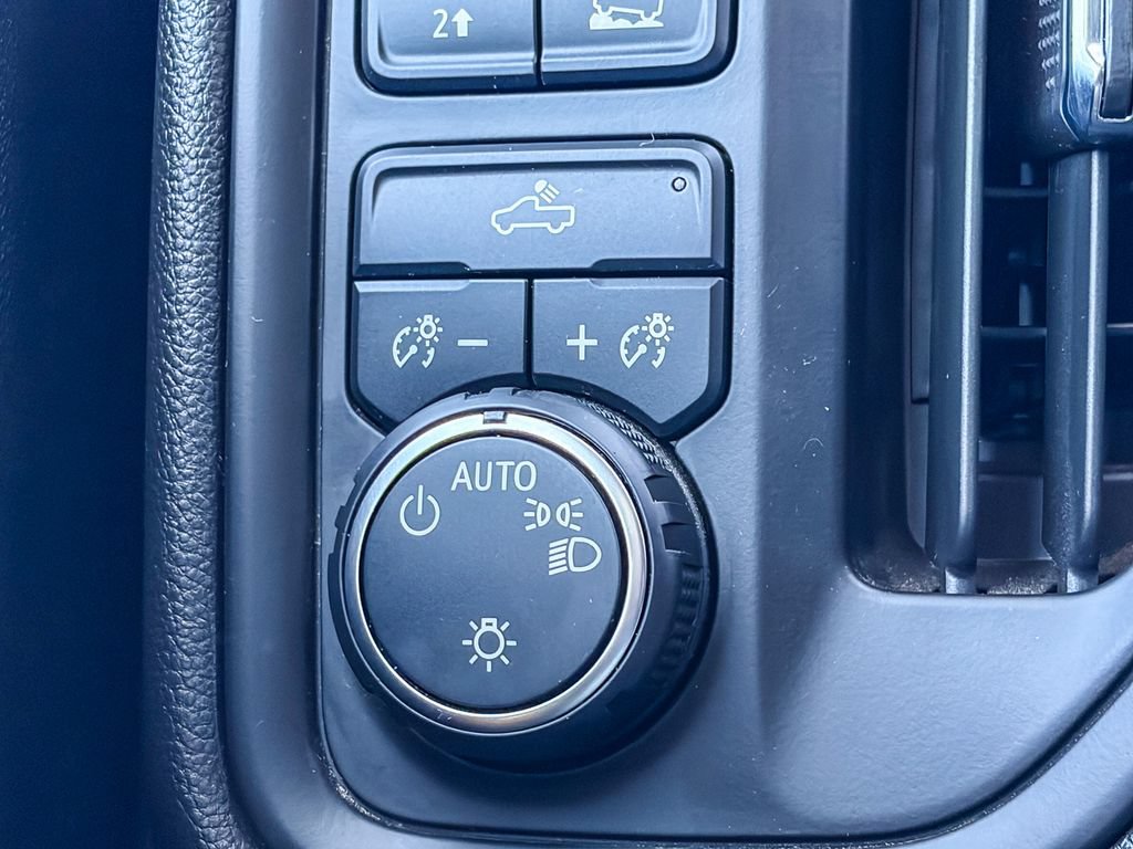 Used 2024 Chevrolet Silverado 1500 Custom w/ LPO, Dark Essentials Package AWD/4WD image 47