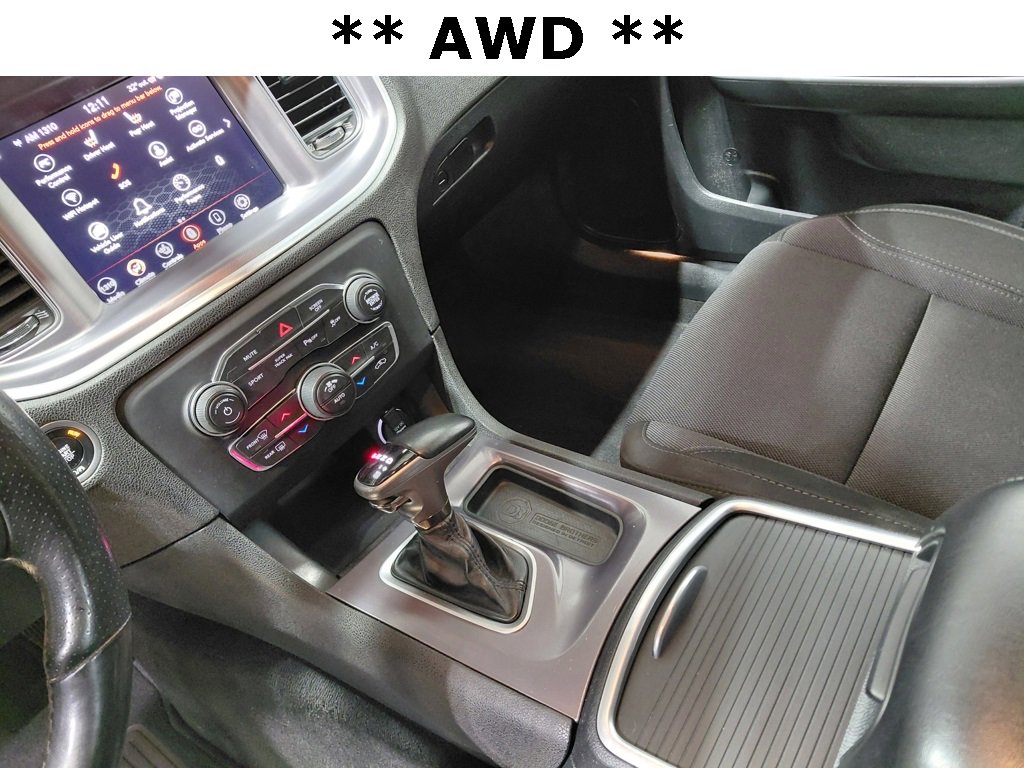 Certified 2019 Dodge Charger SXT w/ Cold Weather Package image 5