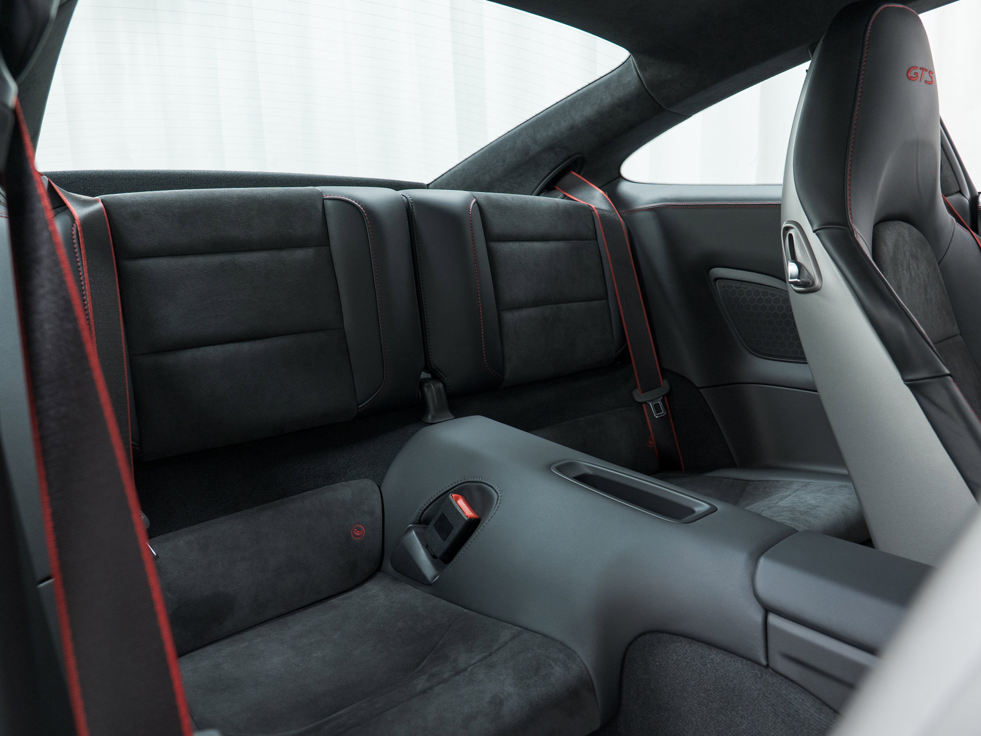 Certified 2016 Porsche 911 Carrera GTS image 38